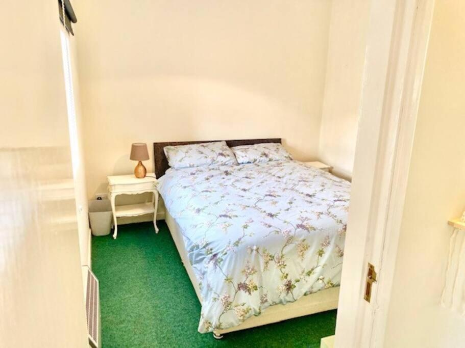 Cosy 2 Bed Cottage Next To Fota Wildlife Park Cork Exterior foto